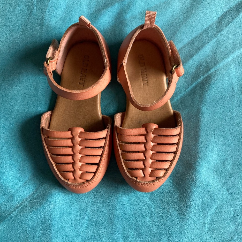 Old Navy Girls Coral Hurachi Sandals